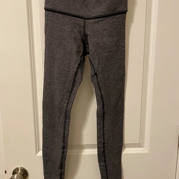 Lululemon Herringbone Wunder Under Mid Rise - Size 4 - Picture 2 of 4